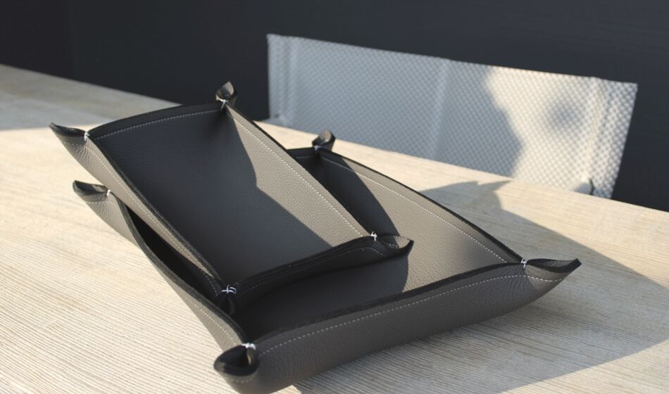 Gro&szlig;e Lederschale